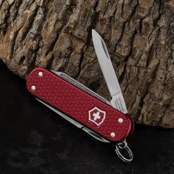 Victorinox Classic Precious Alox -Outdoor clothing and equipment BMC 06221401G.4 37687.1648563199