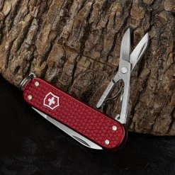 Victorinox Classic Precious Alox -Outdoor clothing and equipment BMC 06221401G.5 69122.1648563199