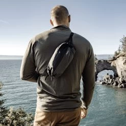 Matador Freerain Waterproof Packable Hip Pack -Outdoor clothing and equipment MAT FRHP001BKdet3 00039.1634131933