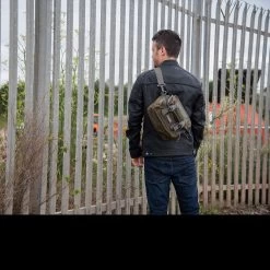 Magforce Survivor Shoulder Bag Waxed Canvas -Outdoor clothing and equipment MF W0499 Boutdoor5 85574.1689844326.1280.1280 93941.1689945396