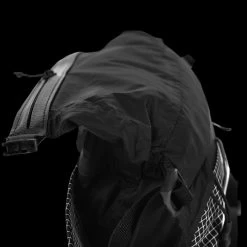 Matador Freerain Waterproof Packable Hip Pack -Outdoor clothing and equipment Matador ADV SERIES Hippack unroll detail 81820.1634131932