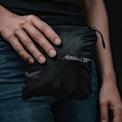 Matador On-Grid Packable Tote -Outdoor clothing and equipment On Grid Tote Rollover Handheld 2000x 15849.1602519343.1280.1280 63240.1602585684