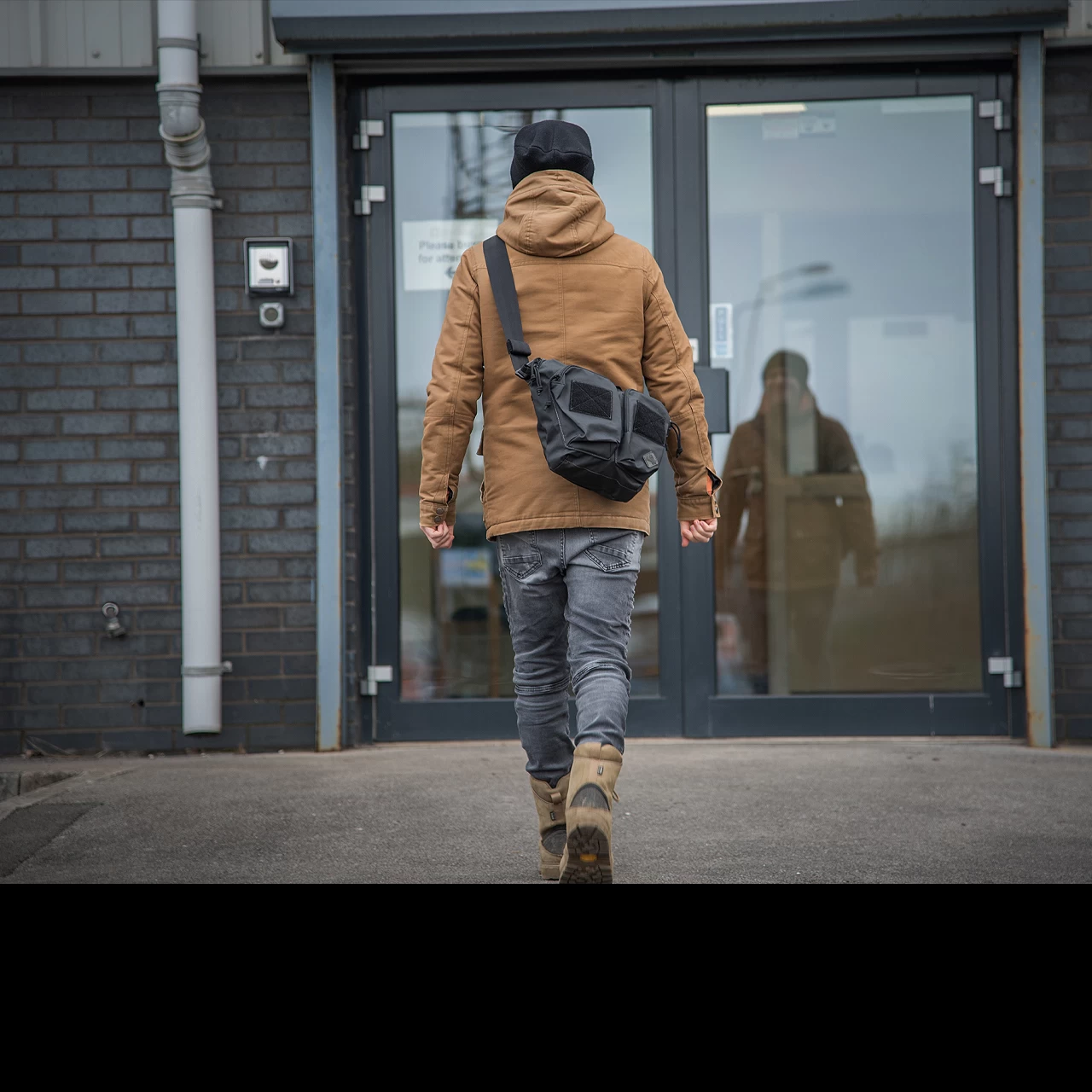 Magforce Aries Cross Body 500D Waterproof 6 Magforce Aries Cross Body 500D Waterproof - Image 4