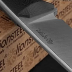 Lion Steel Bushcraft B35 Black G10 11 Lion Steel Bushcraft B35 Black G10 -Outdoor clothing and equipment ccm ls b35gbkdet4 95267.1587424382