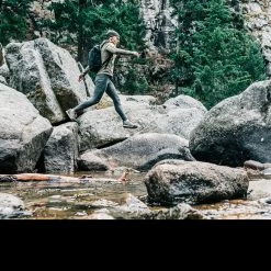 TAD Women Valkyrie Jacket Ghost 16 TAD Women Valkyrie Jacket Ghost -Outdoor clothing and equipment ghost3 32702.1659690595.1280.1280 50777.1659690612