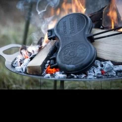 Petromax Burger Iron 7 Petromax Burger Iron -Outdoor clothing and equipment px bg irondet2 08249.1587729667