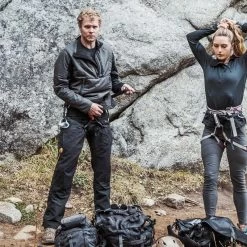 TAD Javelin Anorak Black 29 TAD Javelin Anorak Black -Outdoor clothing and equipment tad javan ravdet 1 79767.1596458544