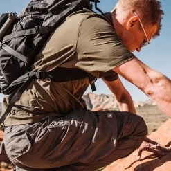 TAD Latitude Field Shirt Short Sleeve Tarmac -Outdoor clothing and equipment tad lat ssdet7 80329.1587411745.1280.1280 68035.1642176474